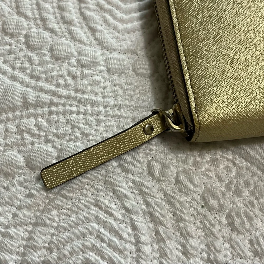 KATE SPADE Gold Zipper Wallet Rainbow White Stripe